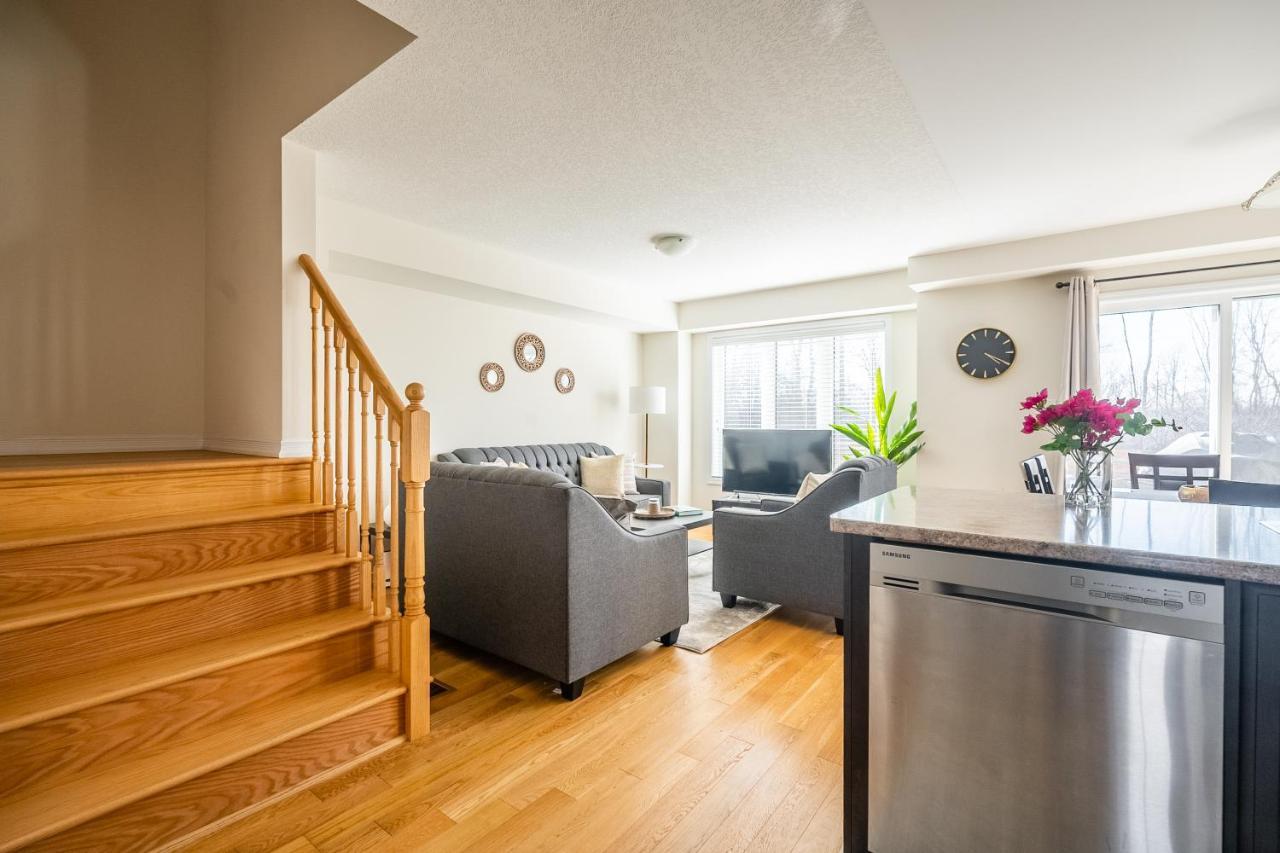 New 3Br Townhouse, Minutes To Niagara Falls And Brock University By Globalstay Thorold Exteriör bild